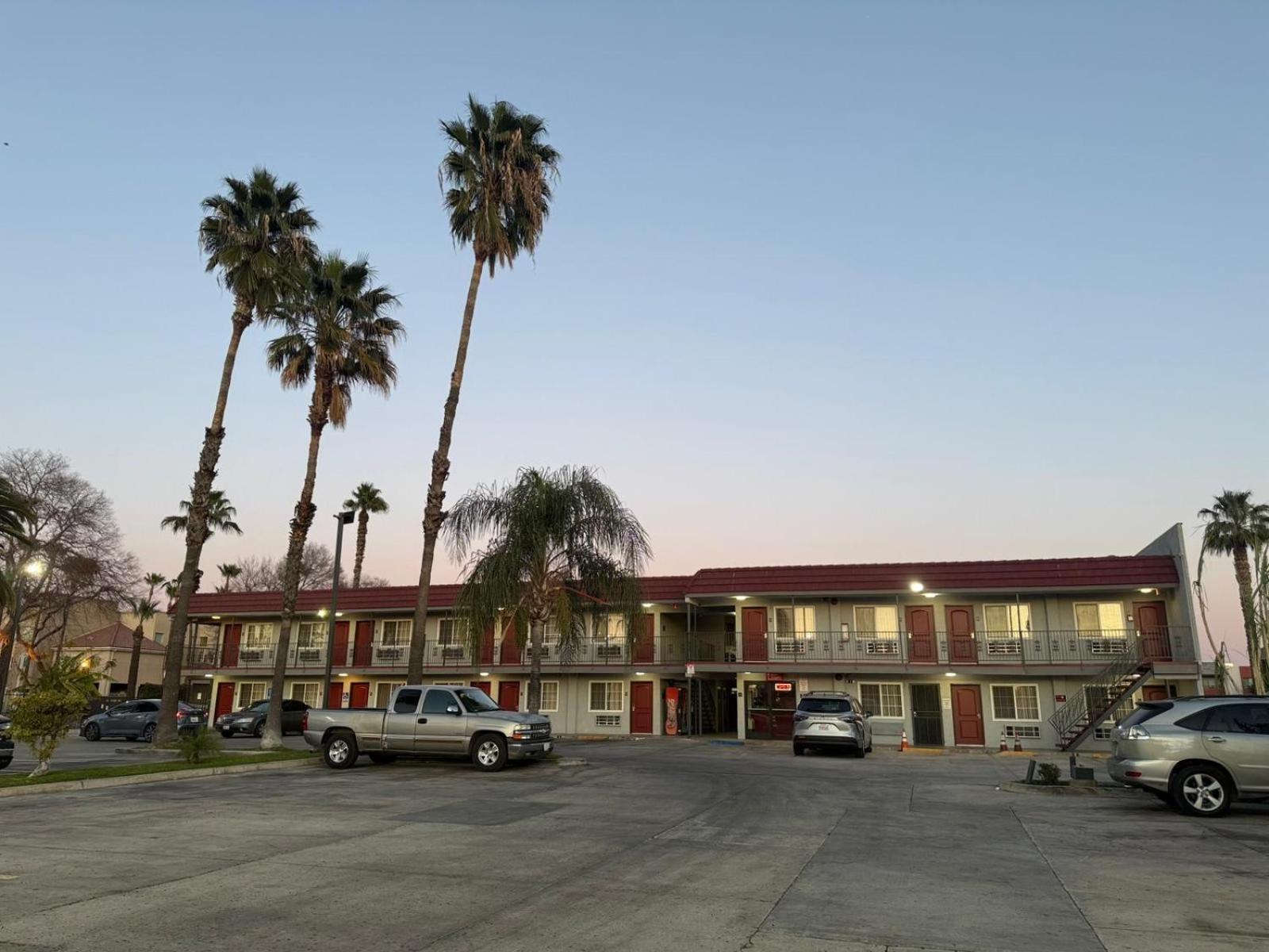 Simplestay Suites - Downtown San Bernardino Exterior foto